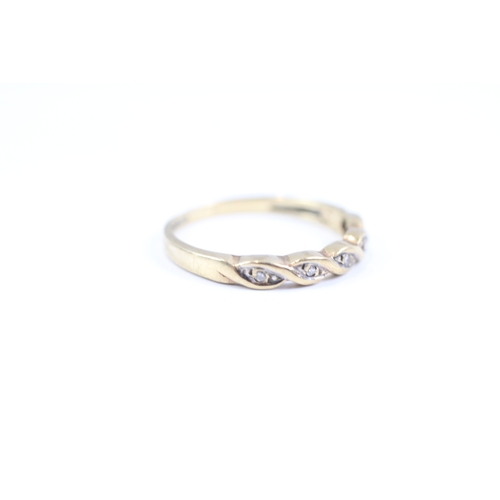 133 - 9ct gold diamond five stone twist dress ring (1.5g) Size L