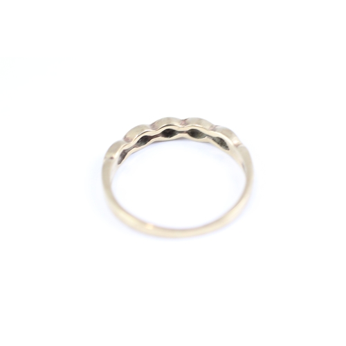 133 - 9ct gold diamond five stone twist dress ring (1.5g) Size L