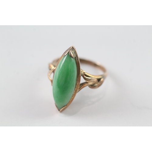 168 - 9ct gold marquise cut jade dress ring (4.6g) Size O