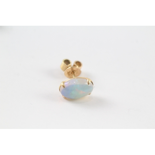 176 - 14ct gold jelly opal stud earrings (2.7g)