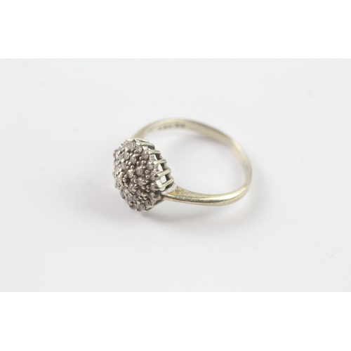 184 - 9ct gold diamond cluster ring Size N 1/2