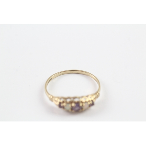 196 - 9ct gold opal and amethyst ring Size Q