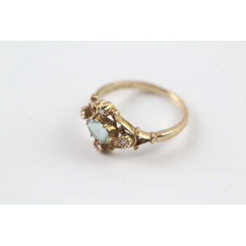 238 - 9ct gold blue and white gemstone ring Size M