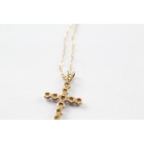 250 - 9ct gold diamond cross pendant on chain (1.3g)