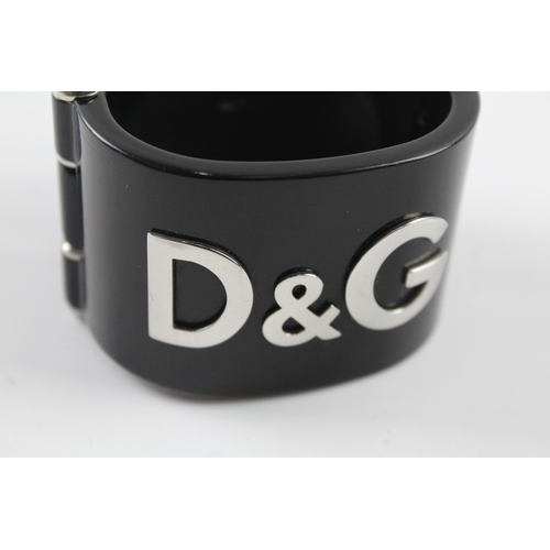 288 - Dolce & Gabbana Black Acrylic Bangle 64g