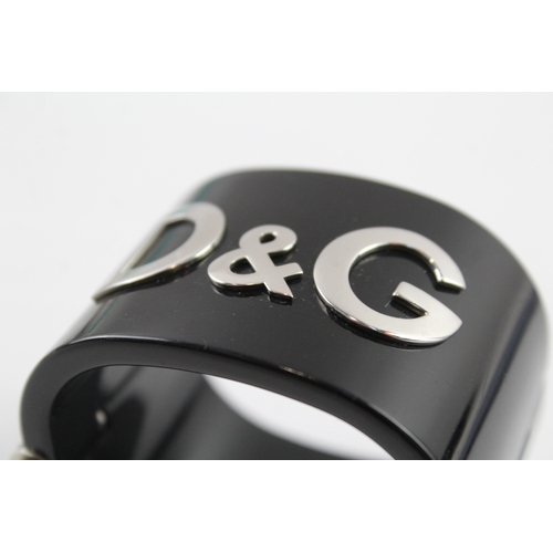 288 - Dolce & Gabbana Black Acrylic Bangle 64g