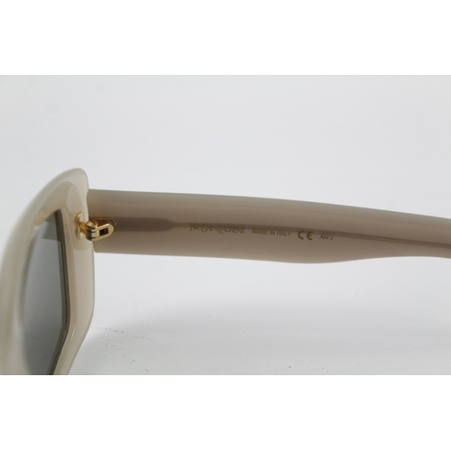 411 - SAINT LAURENT Sunglasses Cased