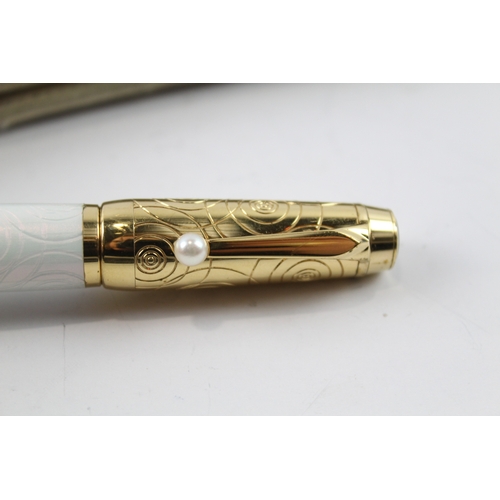 449 - Montblanc Boheme Pearl Lacquer Ballpoint Pen / Biro w/ Original Case