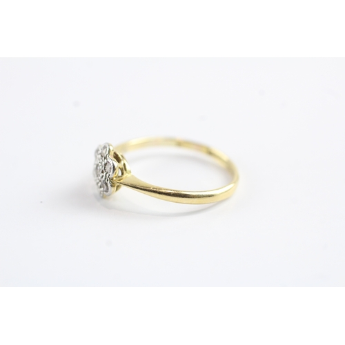 8 - 18ct gold diamond flower flush set ring Size J