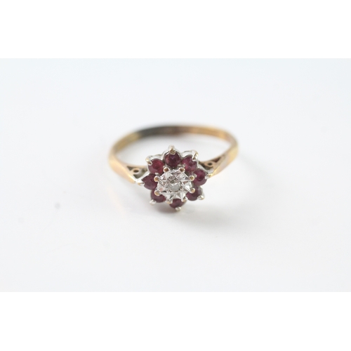 80 - 9ct gold vintage ruby & diamond cluster ring (1.9g) Size M