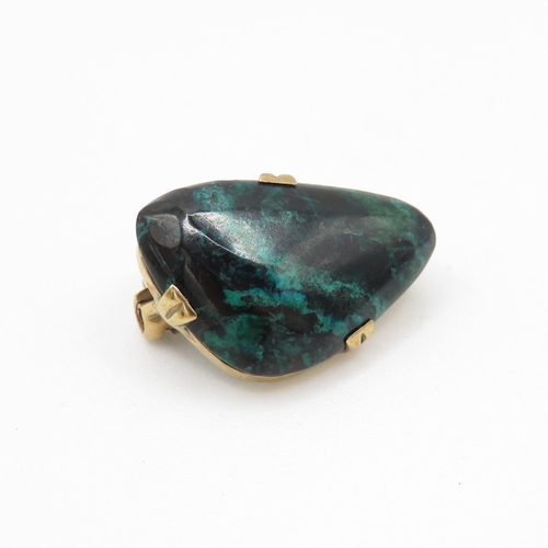 115 - 9ct gold azurite brooch (3g)