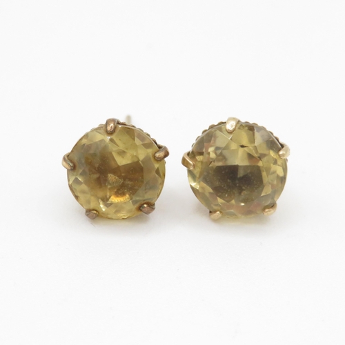 120 - 9ct gold citrine stud earrings (2.8g)