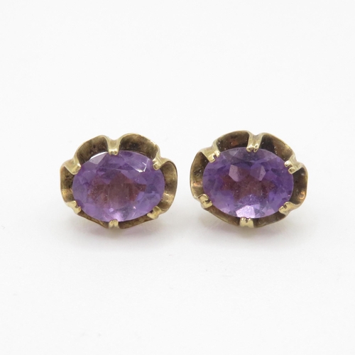 9ct gold amethyst stud earrings (2.7g)