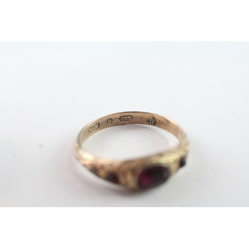 105 - 9ct gold antique paste dress ring (2.2g) Size P