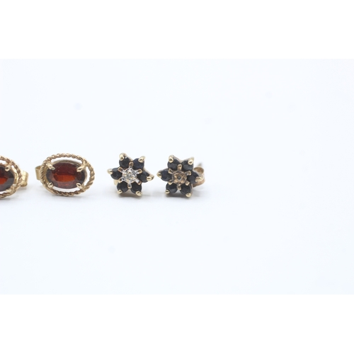 12 - 3x 9ct gold sapphire, garnet & diamond stud earrings (2.2g)