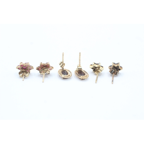 12 - 3x 9ct gold sapphire, garnet & diamond stud earrings (2.2g)