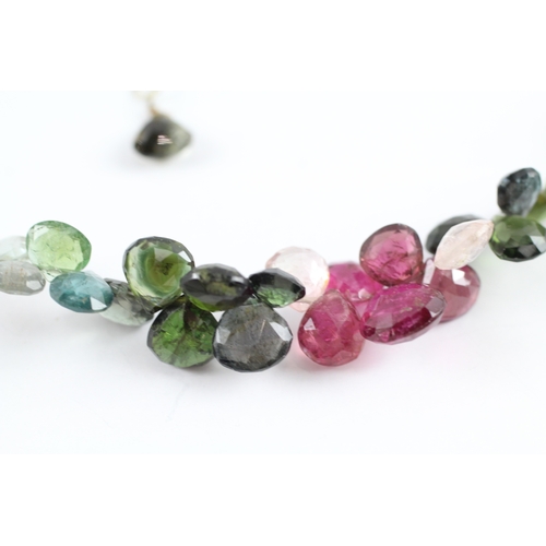 140 - 9ct gold clasped tourmaline necklace (25.1g)