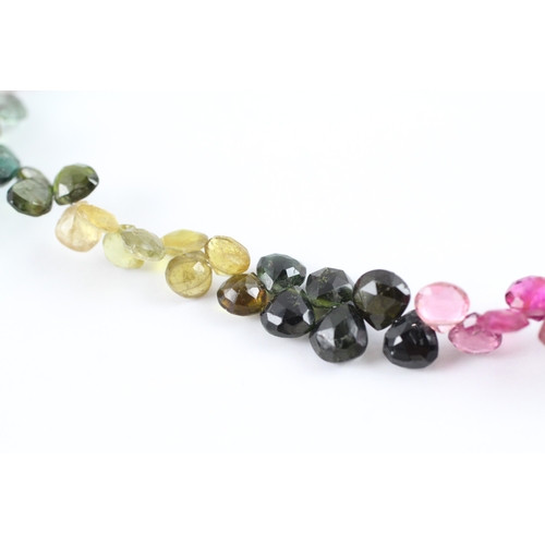 140 - 9ct gold clasped tourmaline necklace (25.1g)