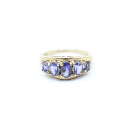 141 - 9ct gold blue gemstone boat ring (3.3g) Size M 1/2