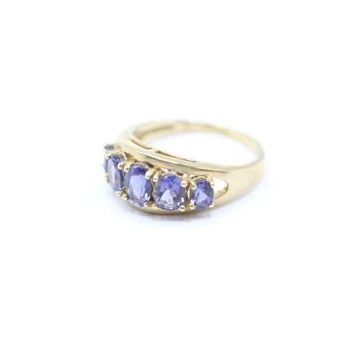 141 - 9ct gold blue gemstone boat ring (3.3g) Size M 1/2