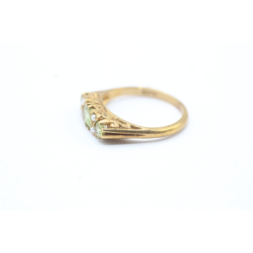 165 - 9ct gold vintage green gemstone & seed pearl dress ring (3g) Size N