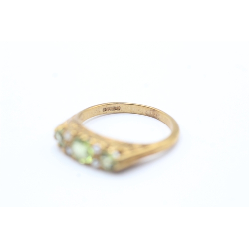 165 - 9ct gold vintage green gemstone & seed pearl dress ring (3g) Size N