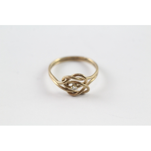 18 - 9ct gold diamond knot design dress ring (1.3g) Size J