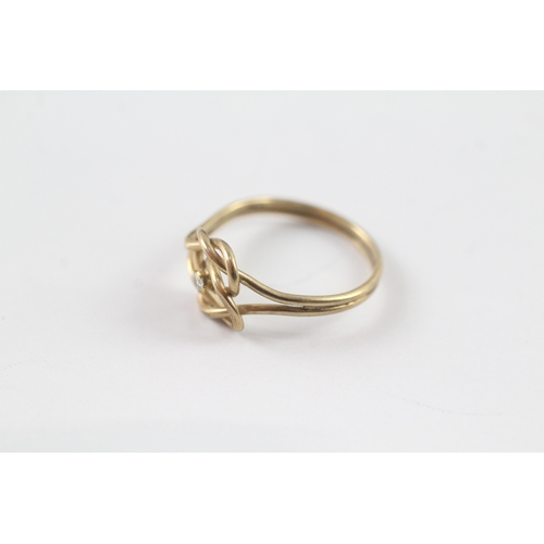 18 - 9ct gold diamond knot design dress ring (1.3g) Size J