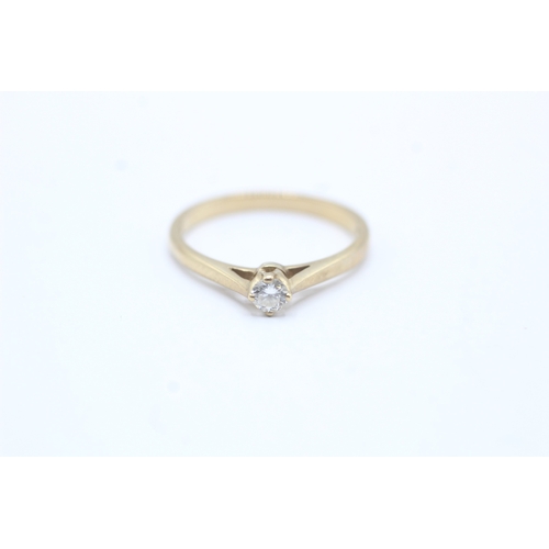 187 - 9ct gold diamond solitaire ring (1.8g) Size O