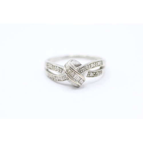 190 - 9ct white gold diamond channel setting ring (2.7g) Size P