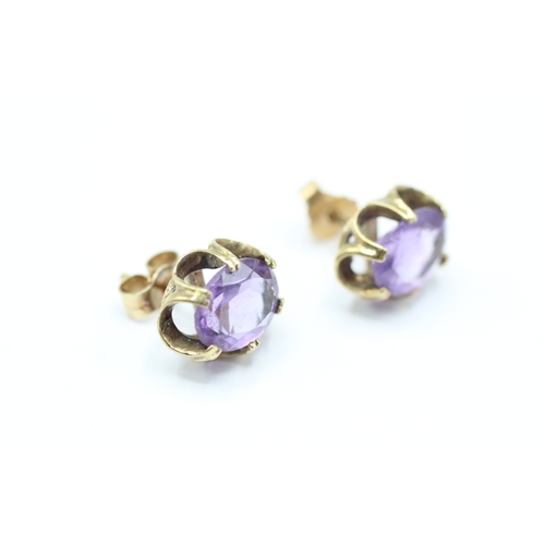 193 - 9ct gold amethyst stud earrings (2.7g)