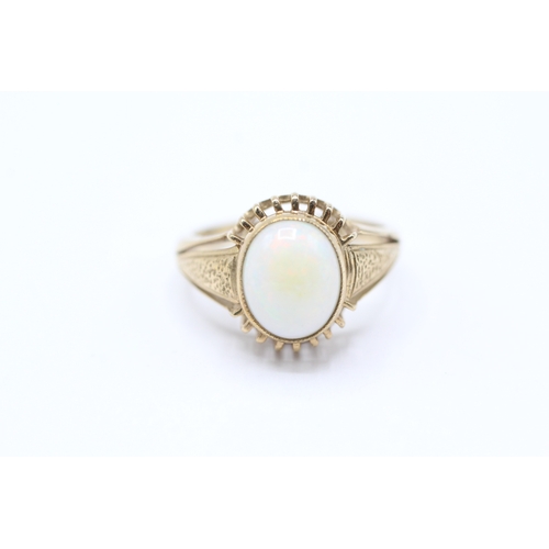 198 - 9ct gold opal dress ring (3.1g) Size L 1/2