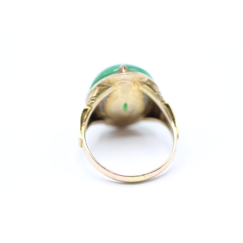 203 - 14ct gold vintage cabochon cut jadeite dress ring (4.6g) Size L