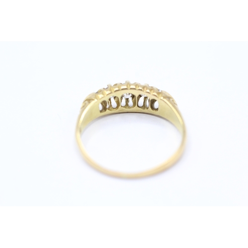 205 - 18ct gold antique diamond five stone ring (2.9g) Size M