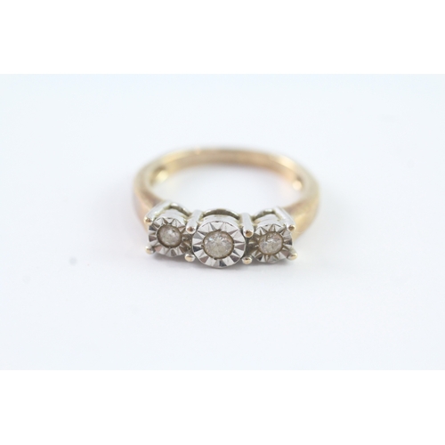 213 - 9ct gold diamond trilogy dress ring (2.9g) Size M