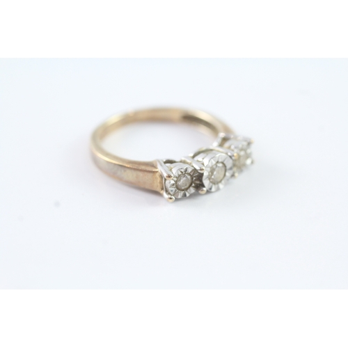 213 - 9ct gold diamond trilogy dress ring (2.9g) Size M