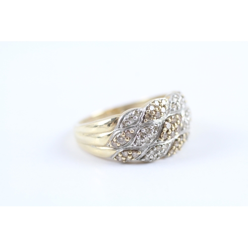 231 - 9ct gold diamond dress ring (4g) Size P