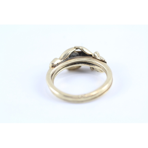 232 - 9ct gold diamond fede ring (3.6g) Size I