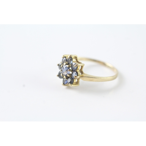 237 - 9ct gold sapphire cluster dress ring (2g) Size M