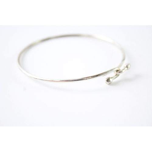 289 - Tiffany & Co Sterling Silver Hook Clasp Bangle 5g