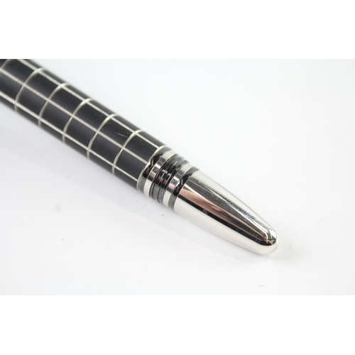 499 - Montblanc Starwalker Black Grid Fountain Pen w/ 14ct White Gold Nib WRITING