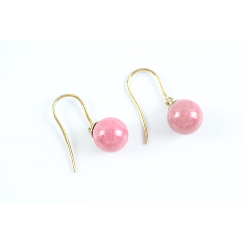 5 - 9ct gold pink gemstone hook earrings (2.6g)