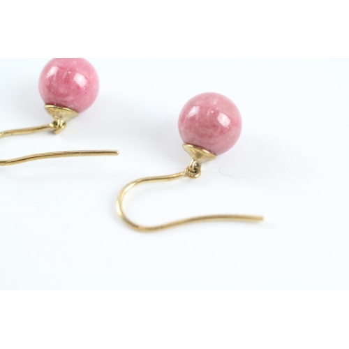 5 - 9ct gold pink gemstone hook earrings (2.6g)