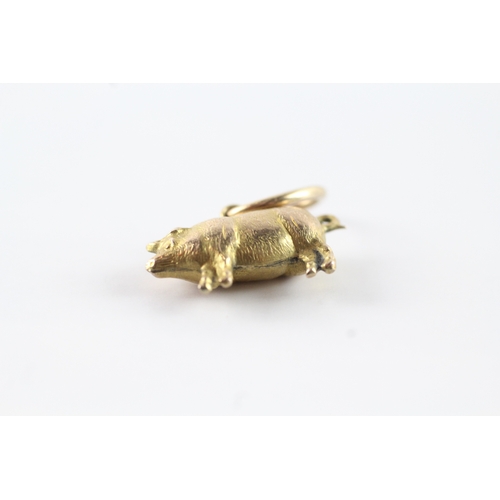 67 - 9ct gold pig charm (1.1g)