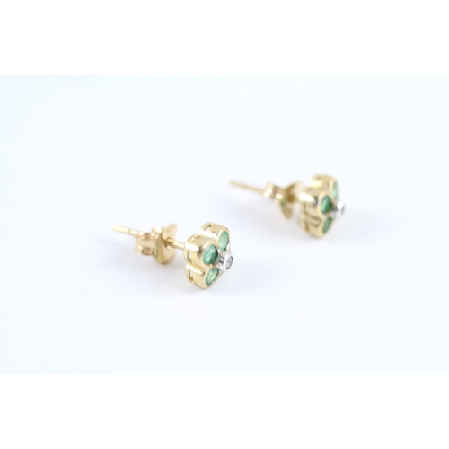 83 - 9ct gold diamond & emerald stud earrings (0.9g)