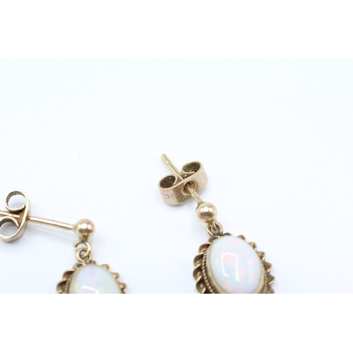 96 - 9ct gold opal drop earrings (1.9g)