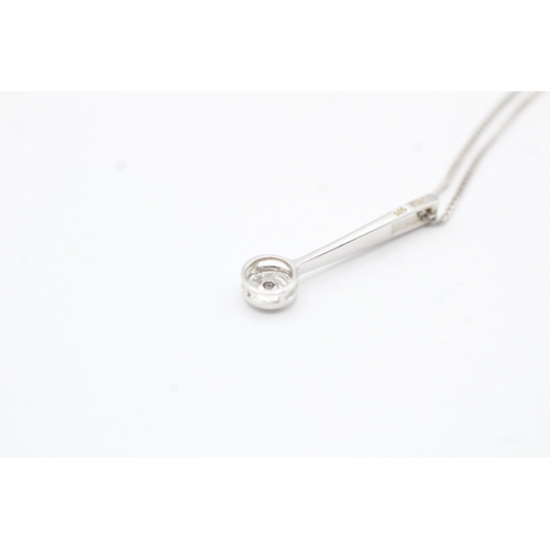 99 - 9ct white gold bezel set diamond drop pendant necklace (1.3g)