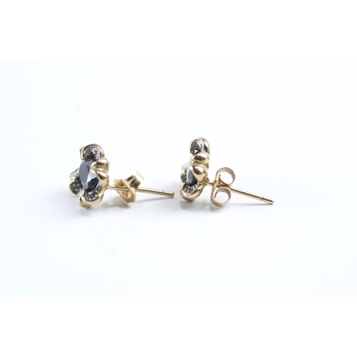 15 - 9ct gold sapphire and diamond stud earrings (2.5g)