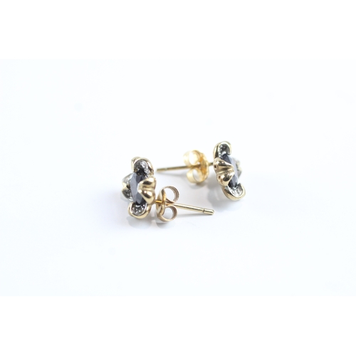 15 - 9ct gold sapphire and diamond stud earrings (2.5g)