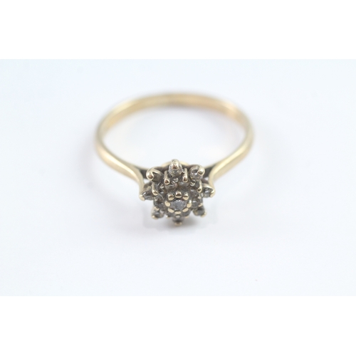 28 - 9ct gold vintage diamond cluster ring (3.3g) Size W